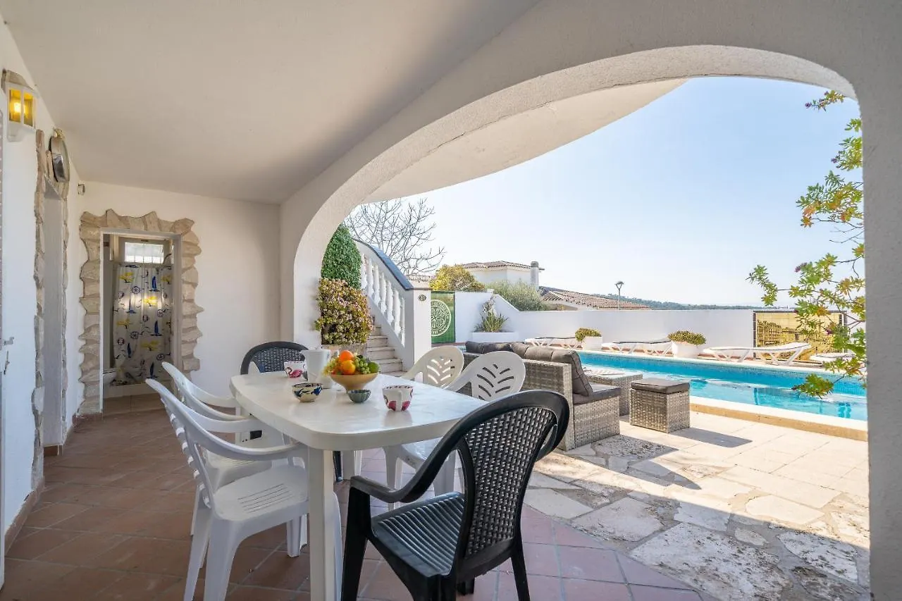 Holiday Home Adriana L' Escala إسبانيا